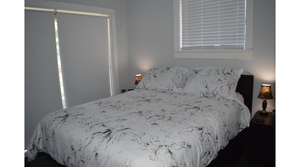Pair-A-Dice Cottage Port Renfrew Phòng bức ảnh