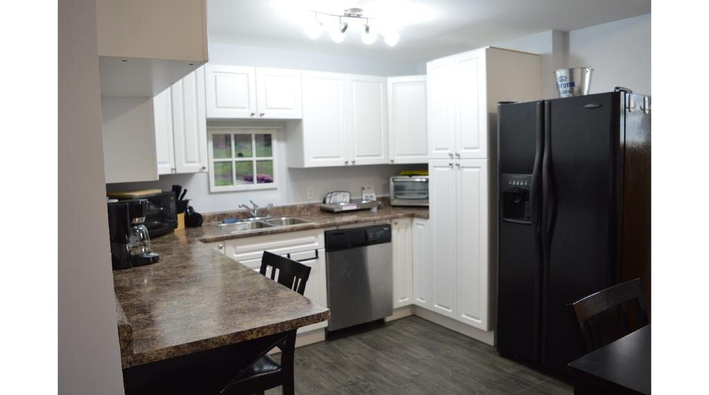 Pair-A-Dice Cottage Port Renfrew Phòng bức ảnh