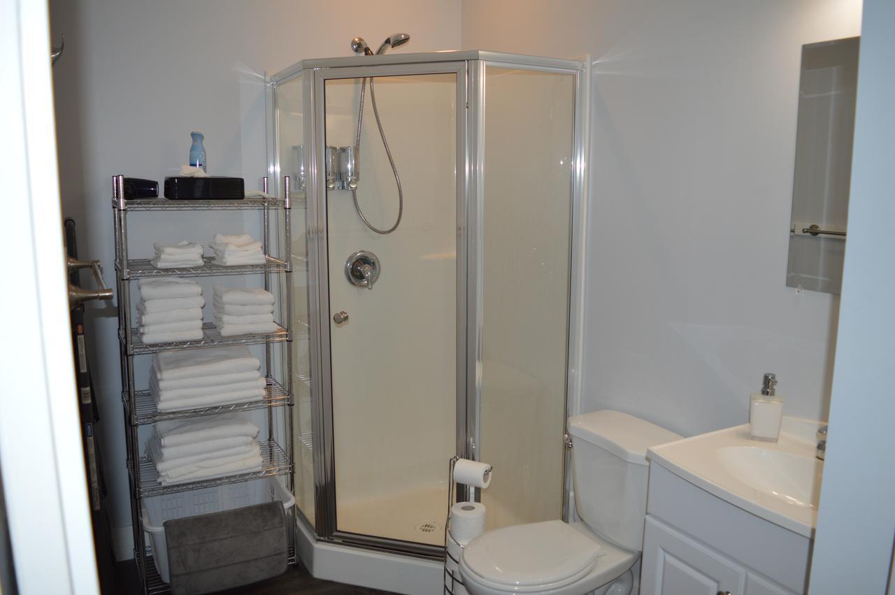 Pair-A-Dice Cottage Port Renfrew Ngoại thất bức ảnh