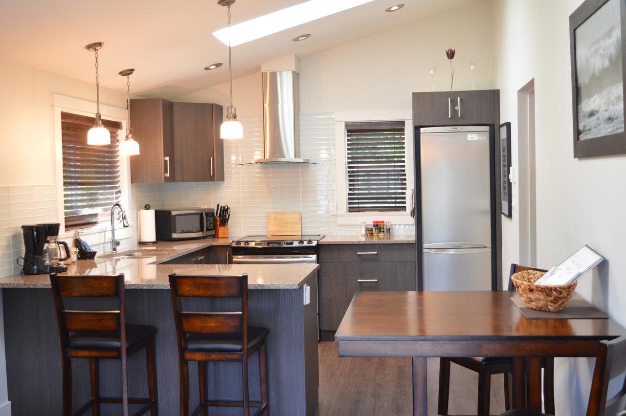 Pair-A-Dice Cottage Port Renfrew Ngoại thất bức ảnh